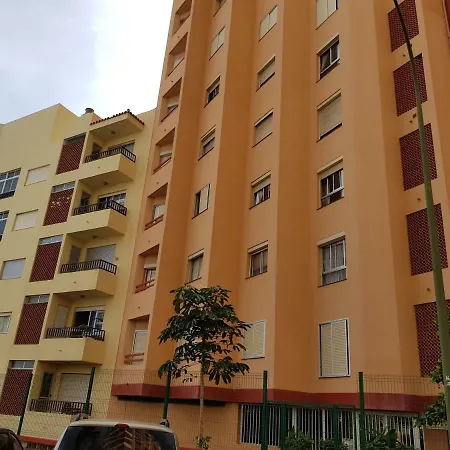 Apartment. 3 Rooms. Parking *